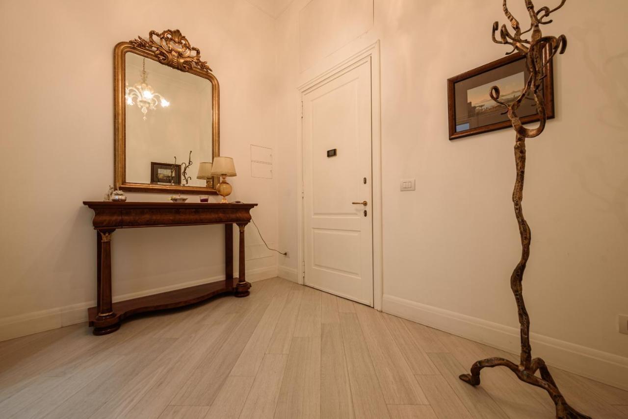 Palazzo Dello Spagnolo Suite Nápoles Exterior foto