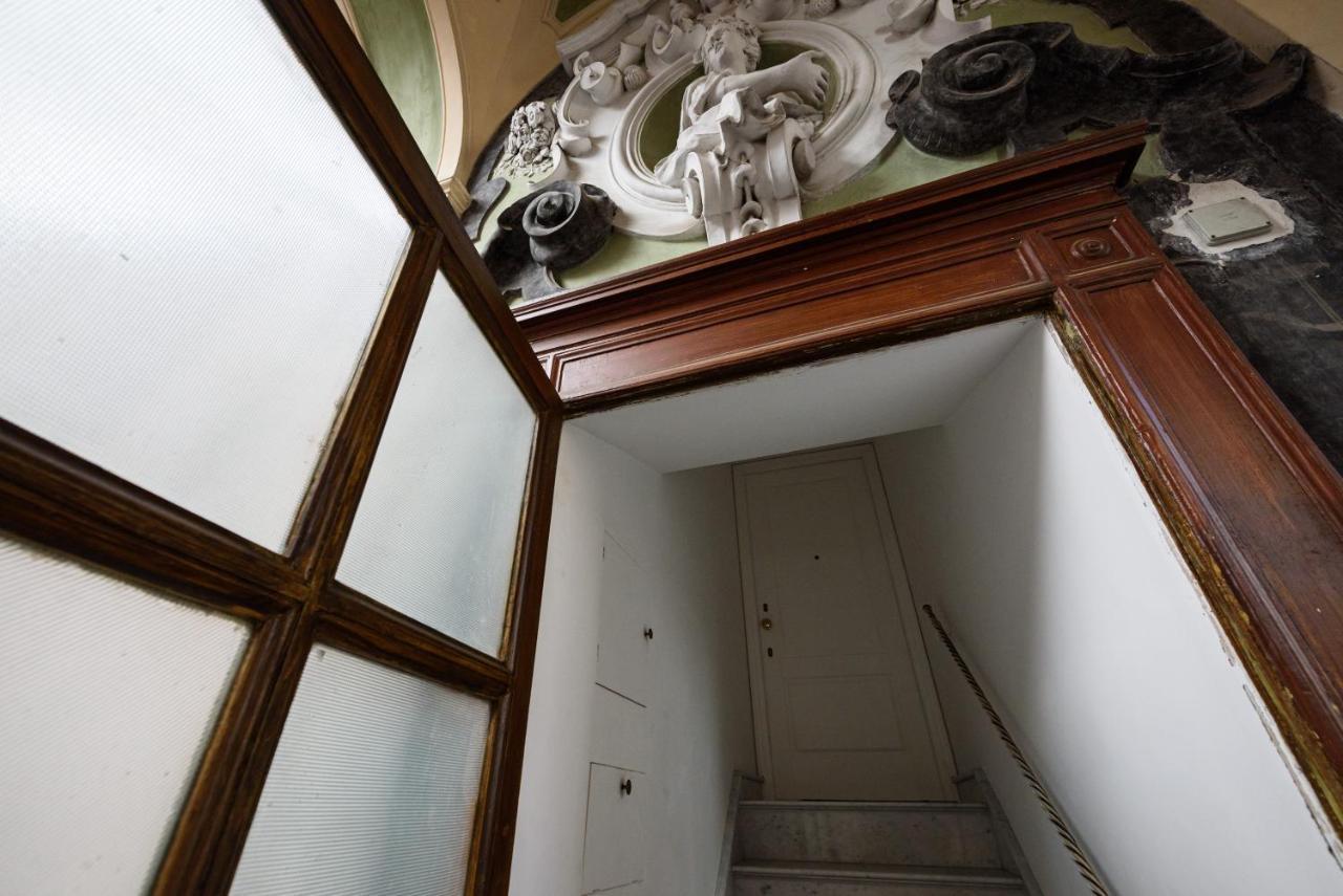 Palazzo Dello Spagnolo Suite Nápoles Exterior foto