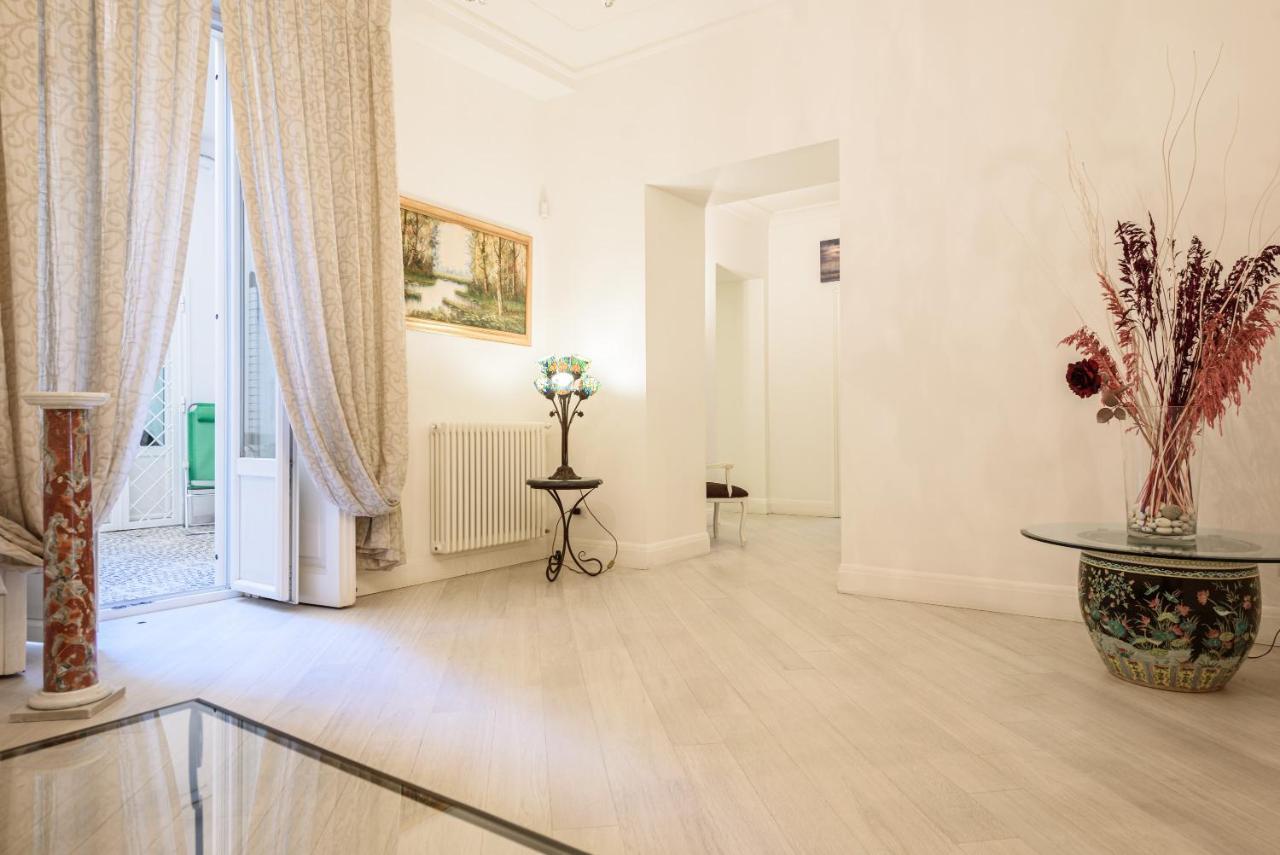 Palazzo Dello Spagnolo Suite Nápoles Exterior foto